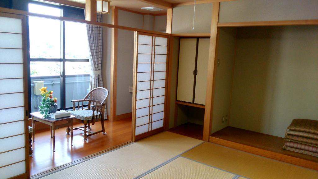 海辺のゲストハウスーぽかぽか村ー Исе Екстериор снимка